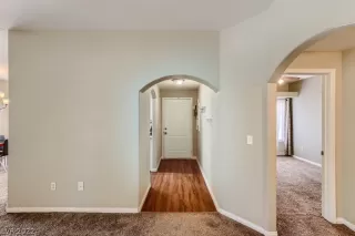 Photo #2: 2399058 Listing