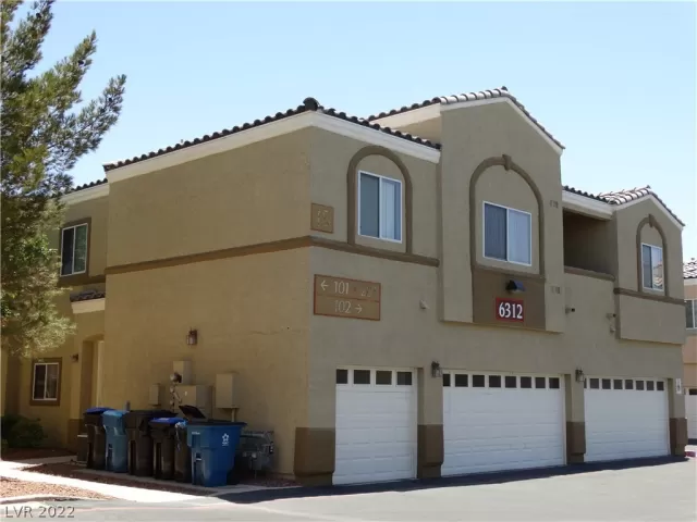 MLS: 2399061 Condo For Sale