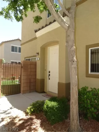 Photo #1: 2399061 Listing