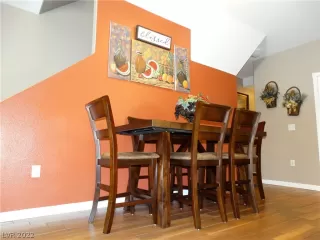 Photo #6: 2399061 Listing