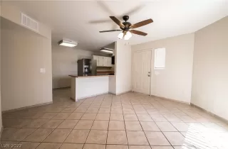 Photo #3: 2399081 Listing 