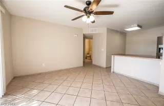 Photo #4: 2399081 Listing 