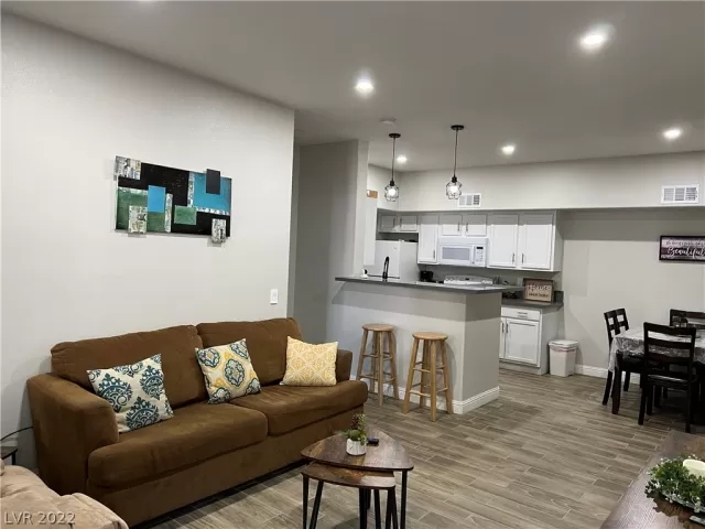 MLS: 2399089 Condo For Sale