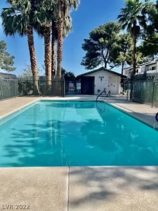 Photo #1: 2399091 Listing