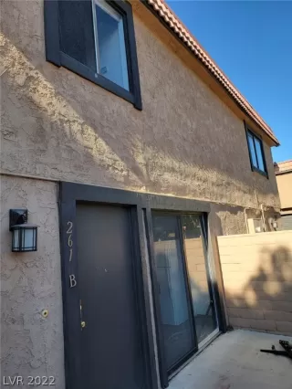 Photo #2: 2399101 Listing