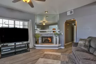 Photo #5: 2399110 Listing