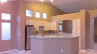 Photo #4: 2399114 Listing 