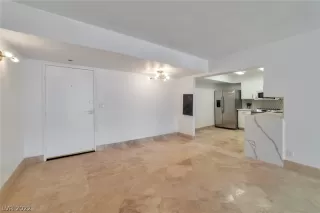 Photo #1: 2399118 Listing 