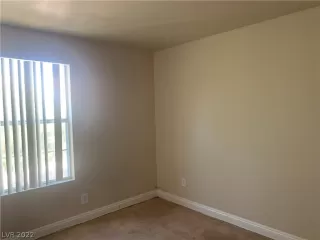 Photo #3: 2399156 Listing 