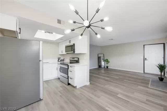 MLS: 2399206 Condo For Sale