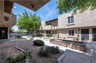 Photo #1: 2399228 Listing