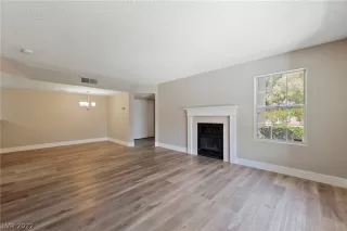 Photo #2: 2399229 Listing 