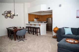 Photo #1: 2399261 Listing 