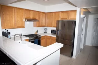 Photo #4: 2399261 Listing 