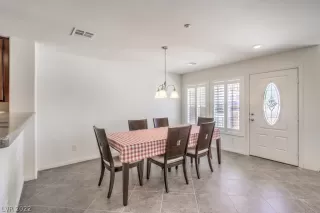 Photo #6: 2399267 Listing