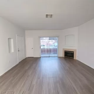 Photo #1: 2399273 Listing