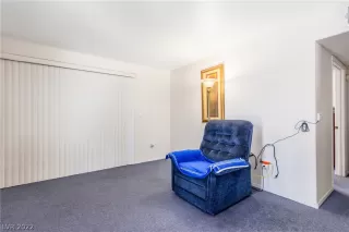 Photo #2: 2399300 Listing