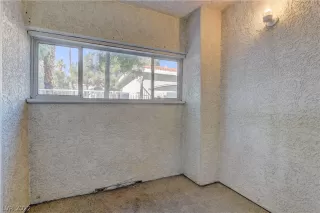 Photo #5: 2399306 Listing