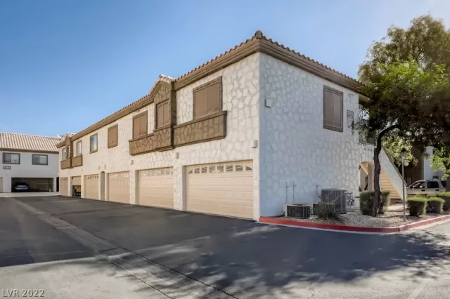 MLS: 2399338 Condo For Sale