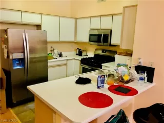 Photo #1: 2399361 Listing