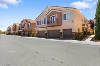 Photo #1: 2399447 Listing