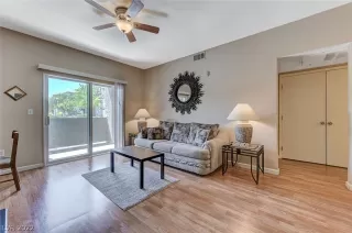 Photo #1: 2399466 Listing 