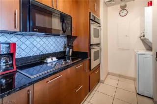 Photo #6: 2399467 Listing