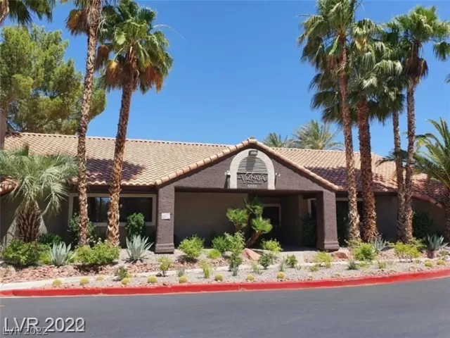 MLS: 2399479 Condo For Sale