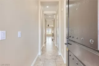 Photo #2: 2399481 Listing