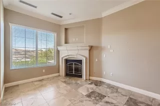 Photo #3: 2399481 Listing