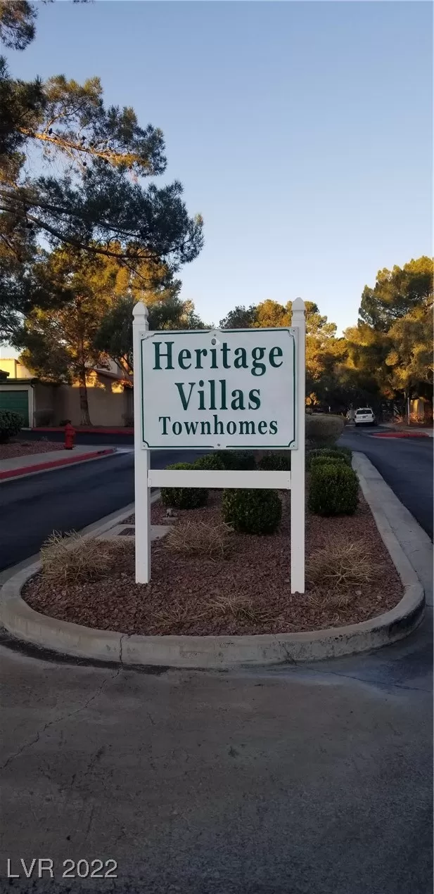 MLS: 2399514 Condo For Sale