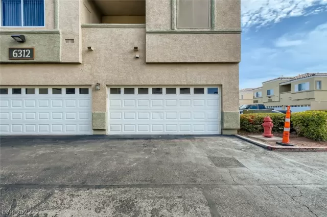 MLS: 2399575 Condo For Sale