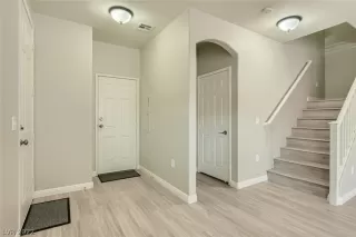 Photo #3: 2399575 Listing 