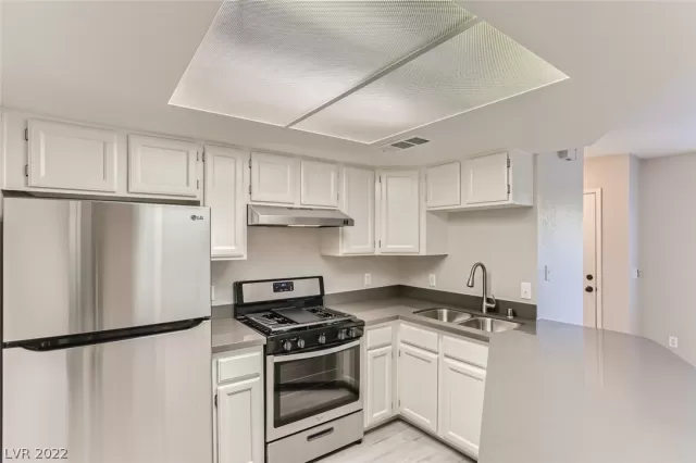 MLS: 2399576 Condo For Sale