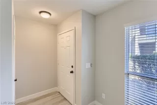 Photo #2: 2399576 Listing