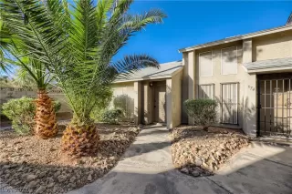 Photo #1: 2399578 Listing