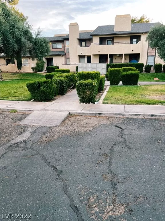 MLS: 2399579 Condo For Sale