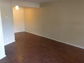 Photo #6: 2399579 Listing 