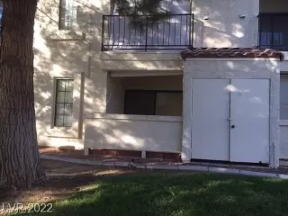 Photo #2: 2399591 Listing 