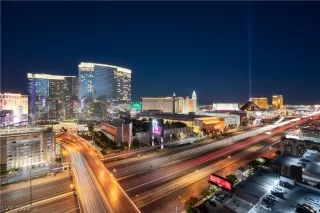 Photo #1: 2399631 Listing 