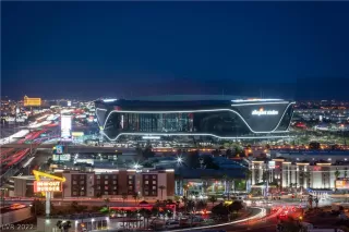 Photo #2: 2399631 Listing 