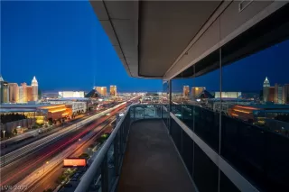 Photo #3: 2399631 Listing 