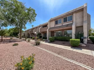 Photo #2: 2399656 Listing