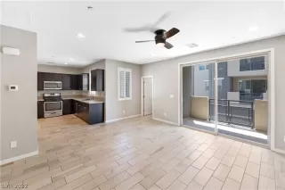 Photo #2: 2399667 Listing 