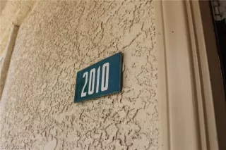 Photo #2: 2399672 Listing 