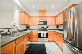 Photo #4: 2399698 Listing 