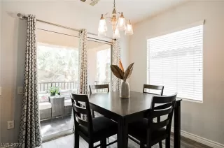 Photo #6: 2399698 Listing 