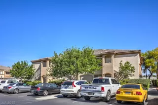 Photo #3: 2399705 Listing