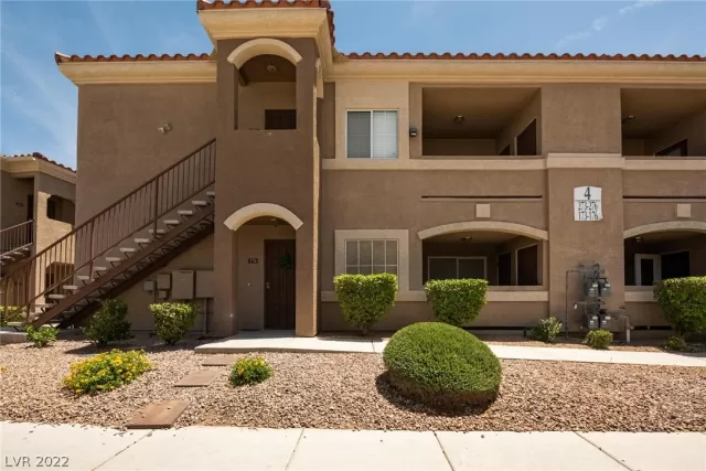 MLS: 2399708 Condo For Sale