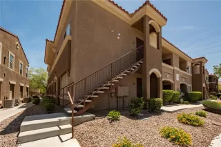 Photo #1: 2399708 Listing 